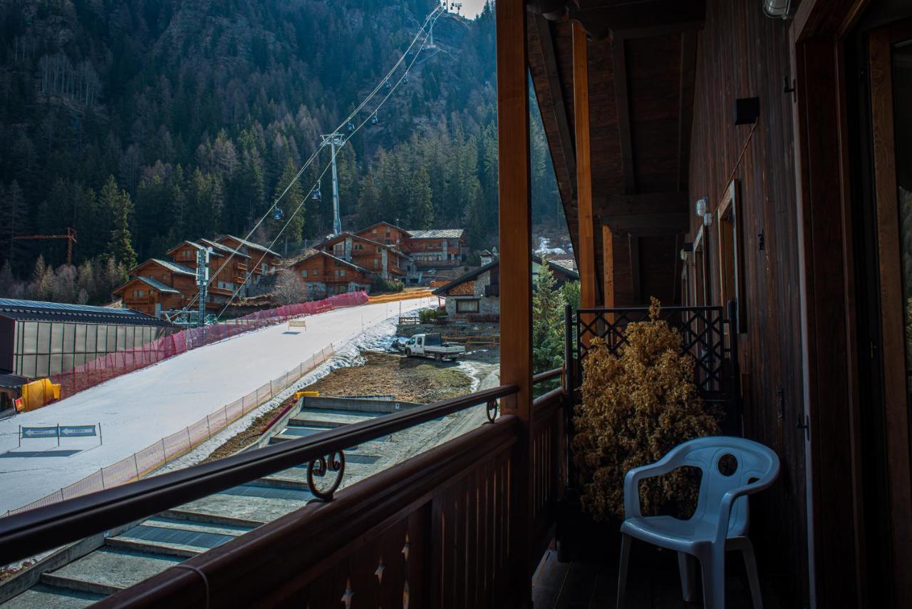 Hotel De Champoluc Zewnętrze zdjęcie