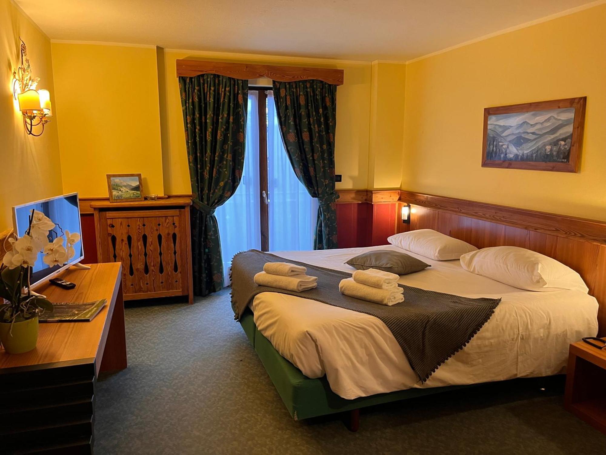 Hotel De Champoluc Zewnętrze zdjęcie